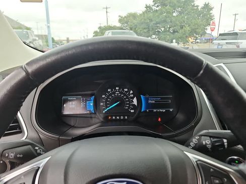 Used 2023 Ford Edge Titanium AWD/4WD image 22