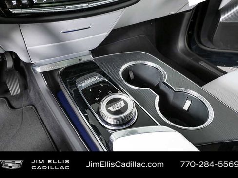 New 2026 Cadillac Lyriq Premium Luxury image 17