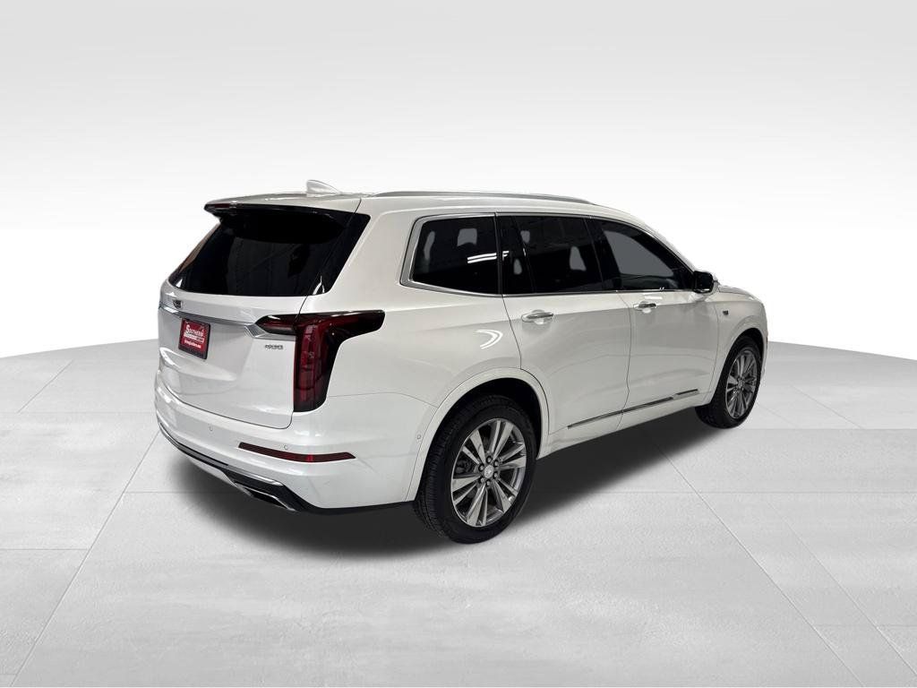 Used 2022 Cadillac XT6 Premium Luxury w/ Technology Package AWD/4WD image 9