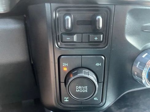 Used 2024 Ford F250 Lariat w/ Black Appearance Package AWD/4WD image 44