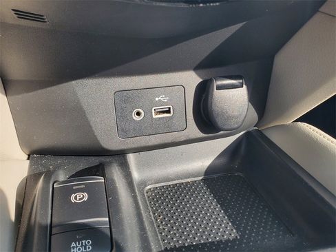 Used 2019 Nissan Rogue Sport SL w/ Premium Package image 32