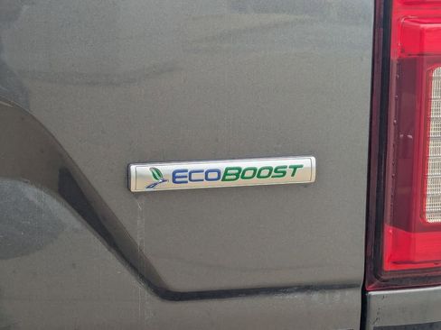 Used 2019 Ford F150 Lariat image 27