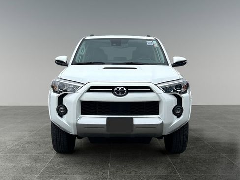 Used 2024 Toyota 4Runner TRD Off-Road Premium image 3