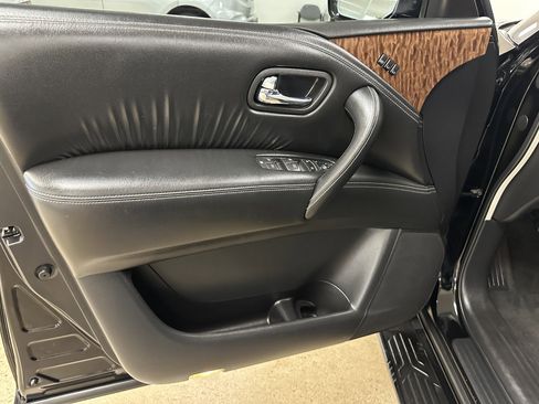 Used 2020 Nissan Armada SL w/ Premium Package image 44