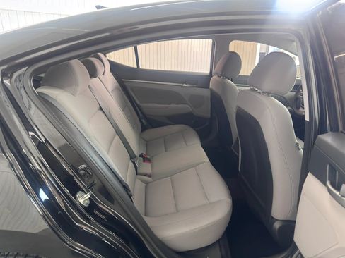 Used 2018 Hyundai Elantra SEL w/ Cargo Package FWD image 11