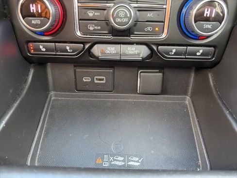 Used 2021 Chevrolet Tahoe Z71 image 35