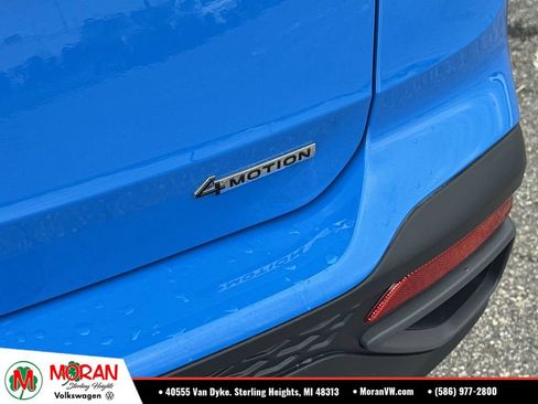 Certified 2024 Volkswagen Taos SE AWD/4WD image 10