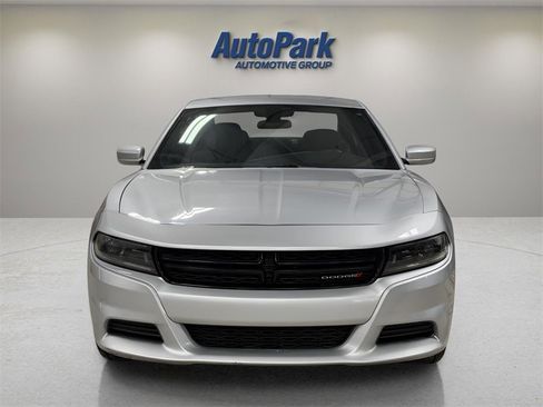 Used 2022 Dodge Charger SXT image 3