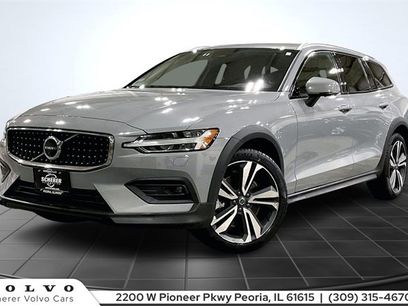 Certified 2025 Volvo V60 B5 Cross Country Plus