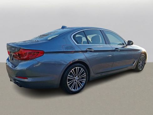 Used 2019 BMW 530i xDrive image 3
