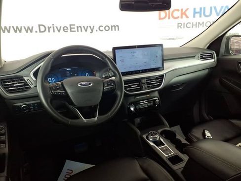 Used 2023 Ford Escape Platinum AWD/4WD image 10