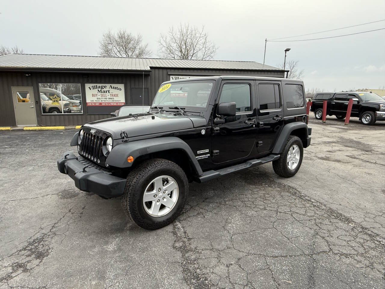 Used 2014 Jeep Wrangler Unlimited Sport w/ Quick Order Package 23S AWD/4WD image 1