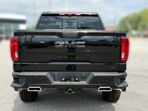 New 2026 GMC Sierra 1500 AT4 w/ AT4 Premium Package AWD/4WD image 3