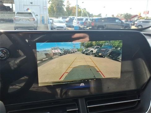 Used 2025 Chevrolet Trax ACTIV w/ Driver Confidence Package image 25