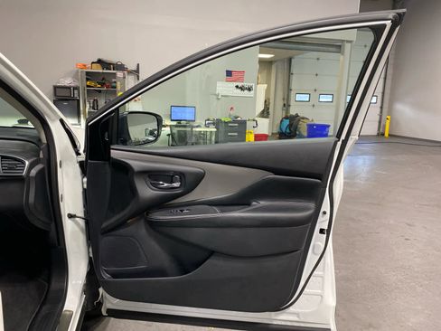 Used 2024 Nissan Murano SL image 28