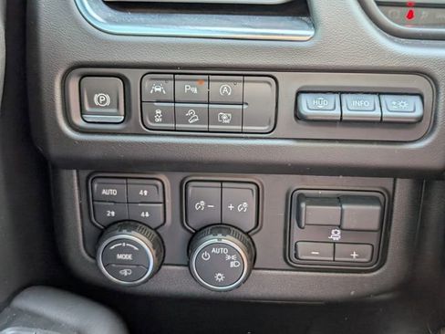 Used 2023 Chevrolet Tahoe High Country AWD/4WD image 28