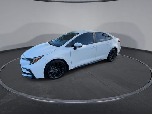 Used 2025 Toyota Corolla SE image 7