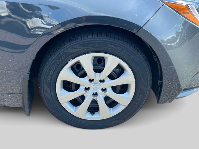 Used 2024 Toyota Corolla LE FWD image 14