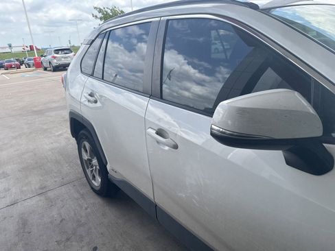 Used 2021 Toyota RAV4 XLE w/ Convenience Package AWD/4WD image 24