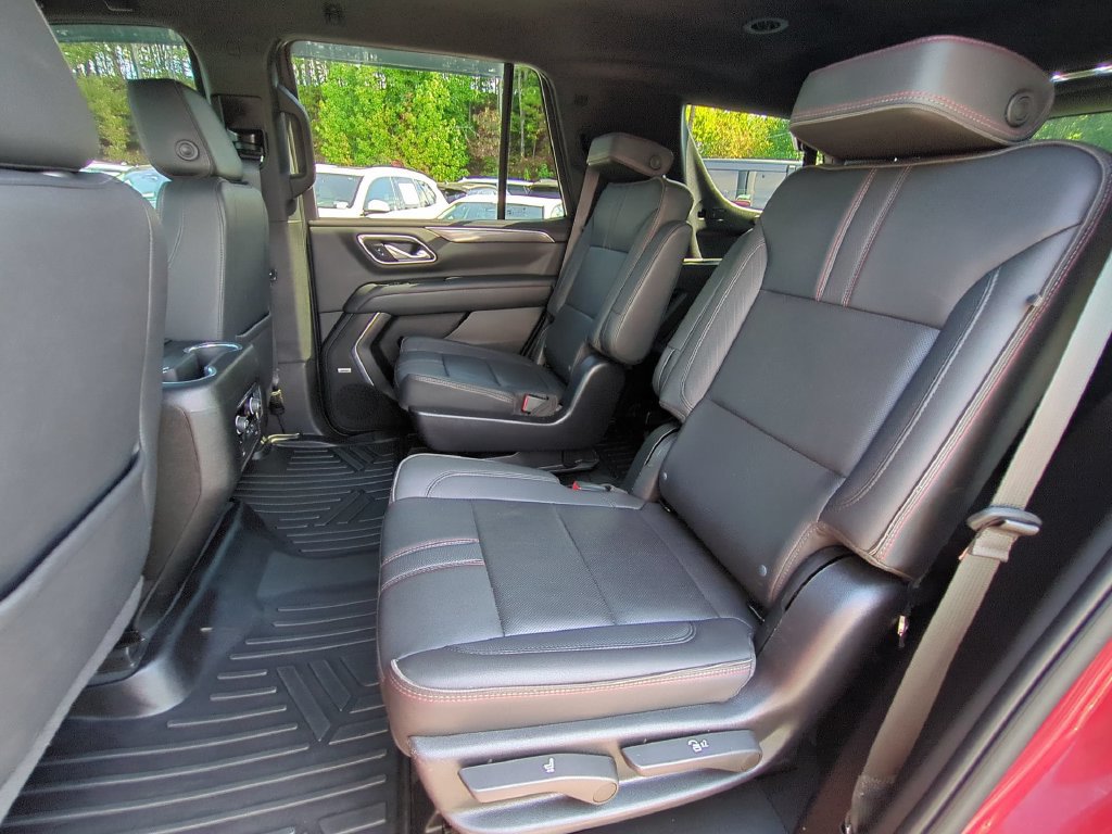 Used 2022 Chevrolet Tahoe RST w/ Luxury Package AWD/4WD image 15