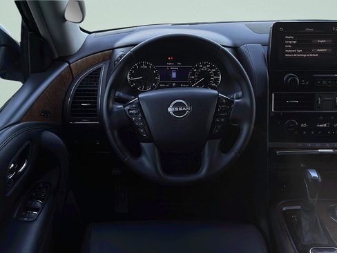 Used 2021 Nissan Armada SL w/ Captain's Chairs Package AWD/4WD image 10