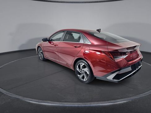 Certified 2025 Hyundai Elantra SEL FWD image 6