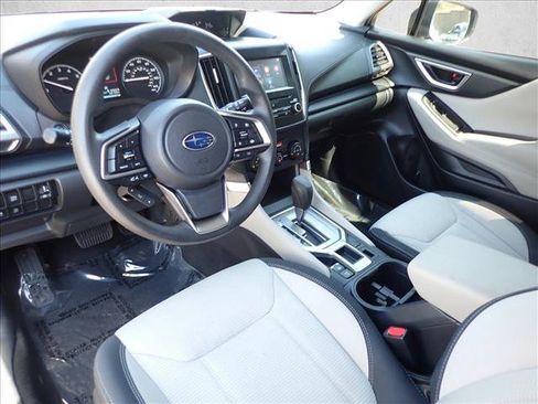 Used 2023 Subaru Forester AWD/4WD image 10