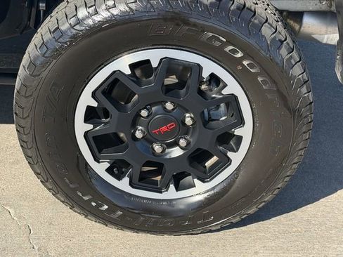 Used 2025 Toyota Tacoma TRD Off-Road image 7