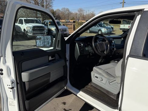 Used 2013 Ford F150 XLT w/ Luxury Equipment Group image 11