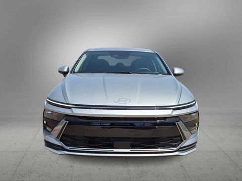 New 2026 Hyundai Sonata SE FWD image 3
