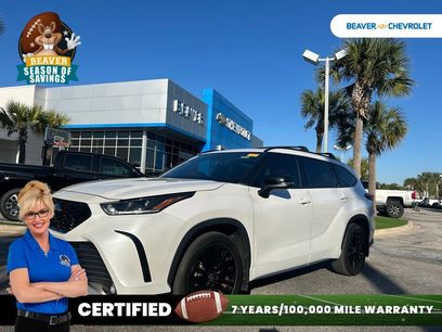 Used 2023 Toyota Highlander XLE