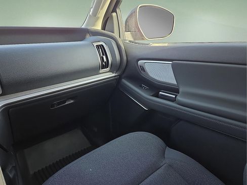 New 2026 Ford Expedition Active image 13