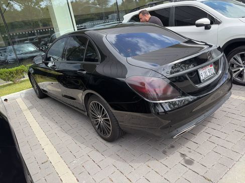 Used 2020 Mercedes-Benz C 300 Sedan image 4