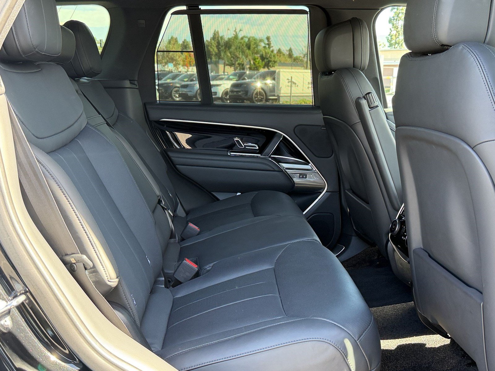 Used 2023 Land Rover Range Rover SE AWD/4WD image 31