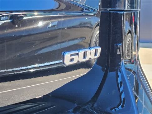 Used 2024 Cadillac Escalade Sport w/ LPO, ONYX Package image 13