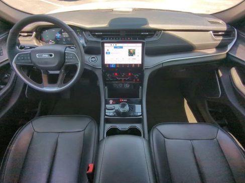 Used 2024 Jeep Grand Cherokee Limited 4xe image 18