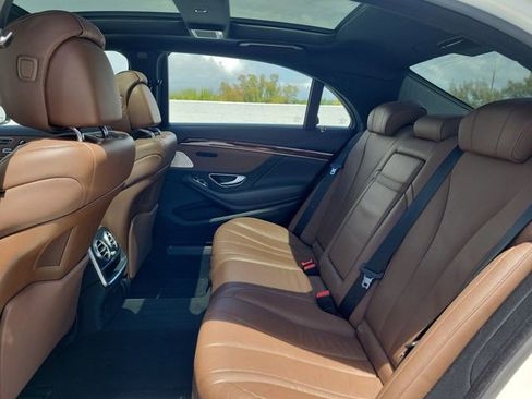 Used 2015 Mercedes-Benz S 550 4MATIC Sedan w/ Sport Package image 22