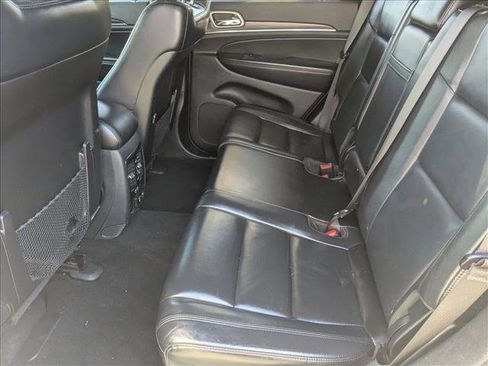 Used 2019 Jeep Grand Cherokee Limited image 20