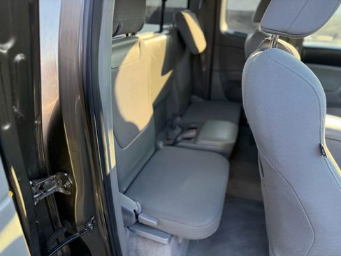 Used 2010 Toyota Tacoma 4x4 Access Cab V6 image 29