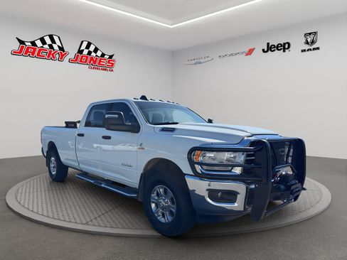 Used 2024 RAM 3500 Big Horn w/ Bed Utility Group AWD/4WD image 10