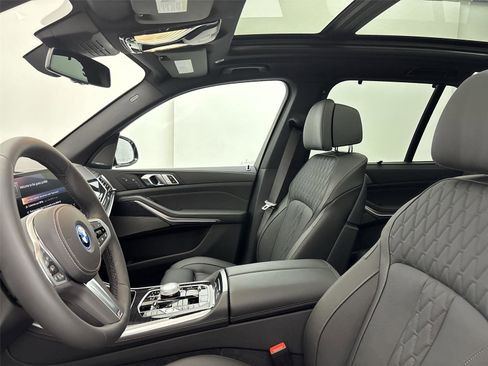New 2026 BMW X5 xDrive50e image 24