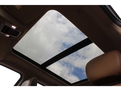 Used 2019 RAM 1500 Limited AWD/4WD image 38