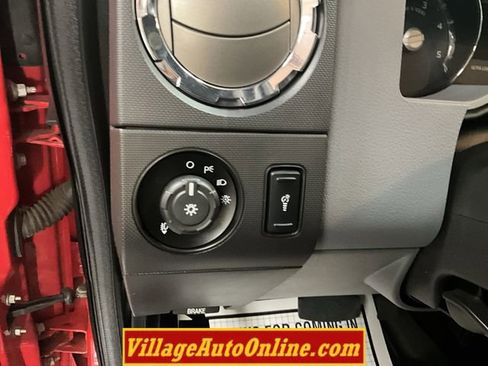 Used 2016 Ford F350 XLT w/ XLT Premium Package image 27