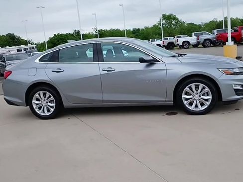 Used 2024 Chevrolet Malibu LT FWD image 3
