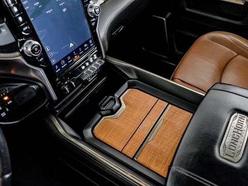 Used 2022 RAM 3500 Limited AWD/4WD image 23