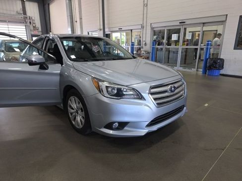 Used 2017 Subaru Legacy 2.5i Premium AWD/4WD image 4