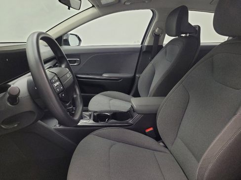 Used 2025 Kia K4 FWD image 17