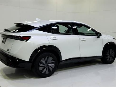 Certified 2024 Nissan Ariya AWD image 8