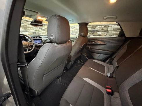 Used 2023 Chevrolet TrailBlazer LT w/ Convenience Package AWD/4WD image 28