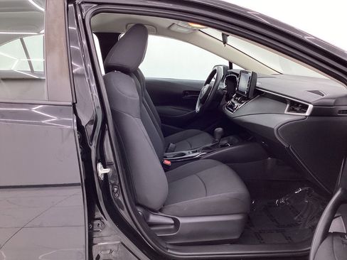 Used 2022 Toyota Corolla LE FWD image 15